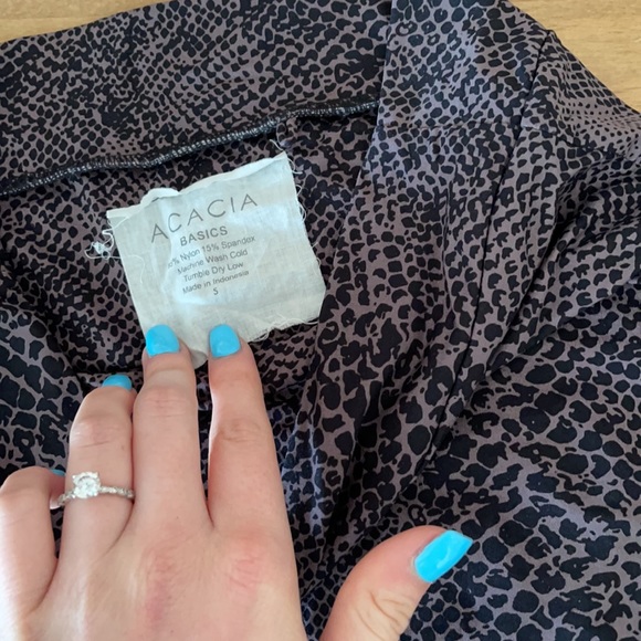 Acacia swimwear snake lining skirt (s) - Picture 2 of 4